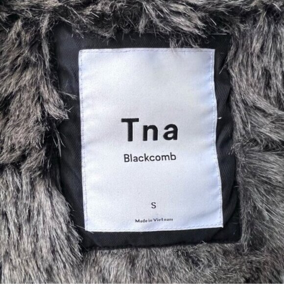 Aritzia TNA Blackcomb Black Parka Hooded Jacket Size Small Winter Coat Faux Fur - Picture 14 of 16